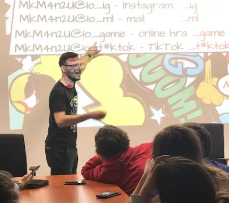 Přednáška pro 5 třídu ZŠ, která nás přišla navštívit.